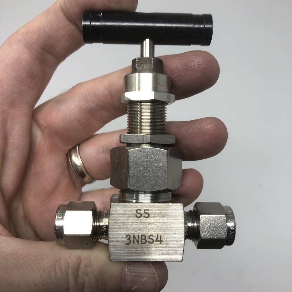 Whitey SS-3NBS4 Needle Valve 1/4"