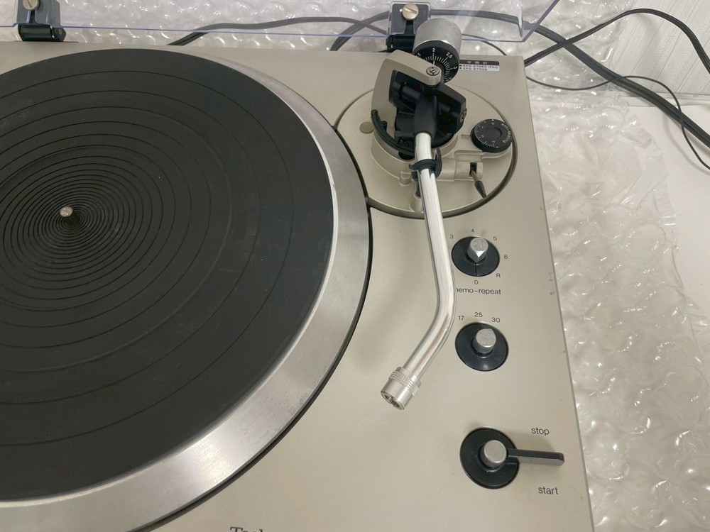 Technics SL-1301 Quartz Direct Drive Automatic Turntable Record Player Used