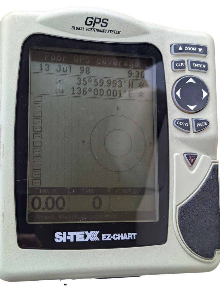 Si-Tex EZ-Chart GPS Chartplotter – Powers On – w/ Case, Manual & Accessories