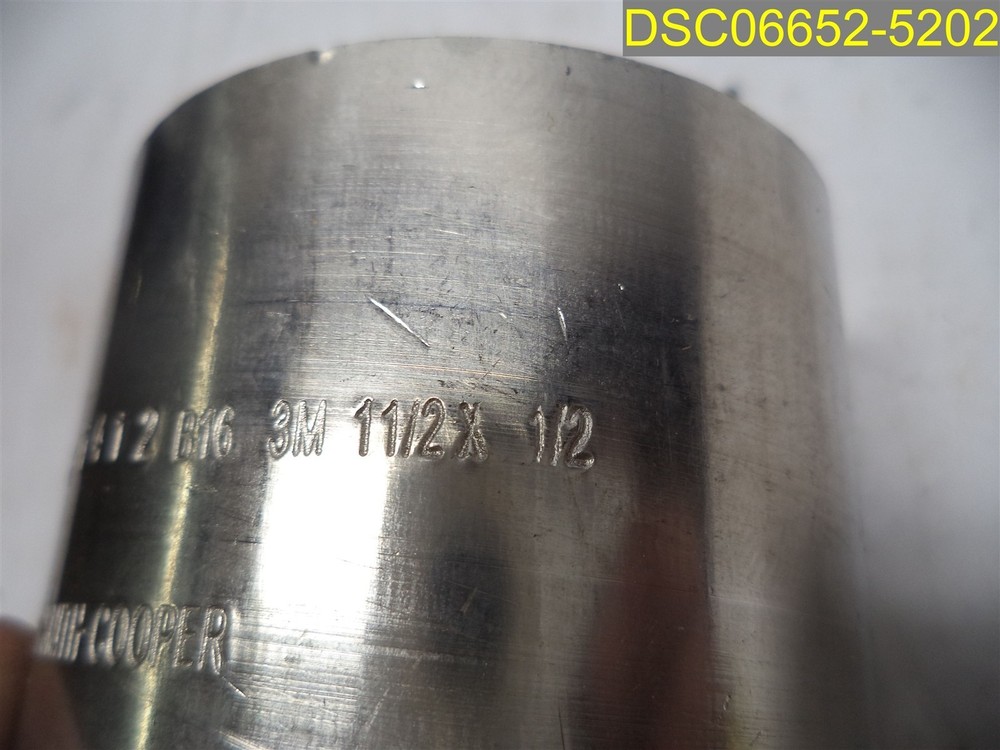 1 1/2" x 1/2" Reducer, Socket Weld 304L SS A/SA182 Pipe Fitting 3M Smith Cooper