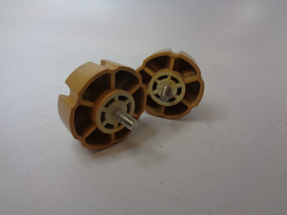 Anritsu Bracket Mount Mounting Knobs for CRT RF712A