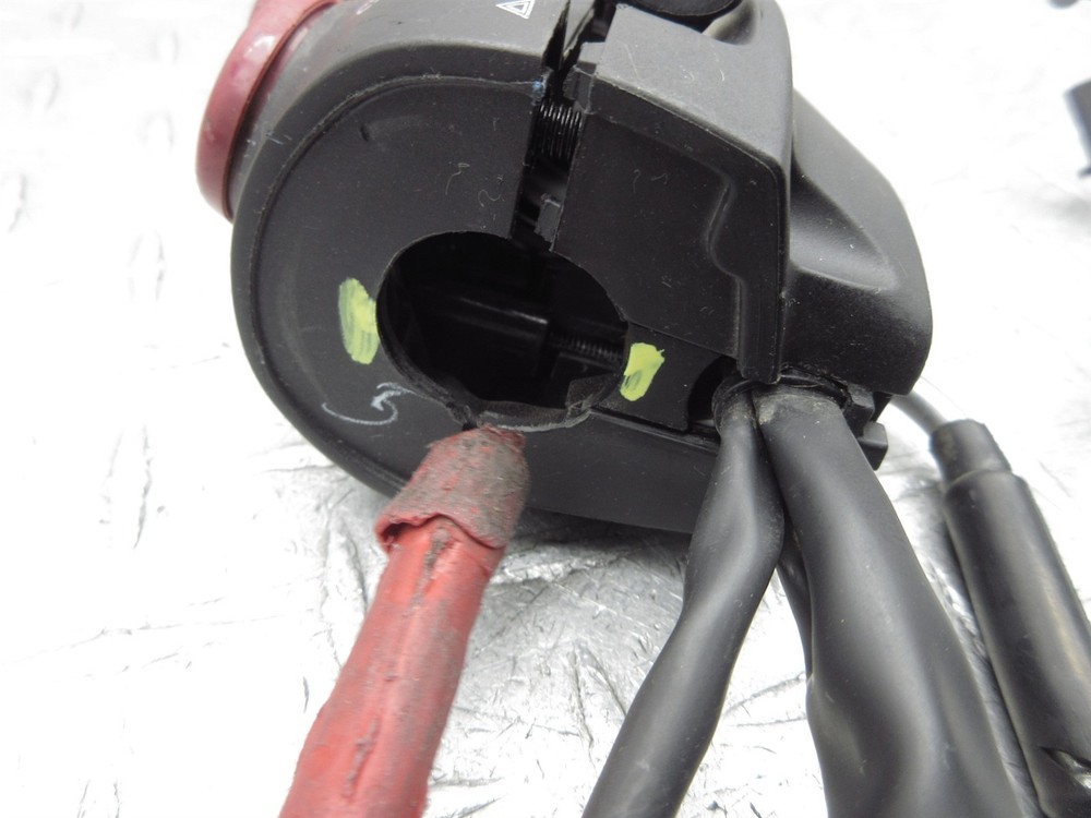 2024 22-24 Royal Enfield Hunter 350 Right Switch Throttle Control Cable Grip