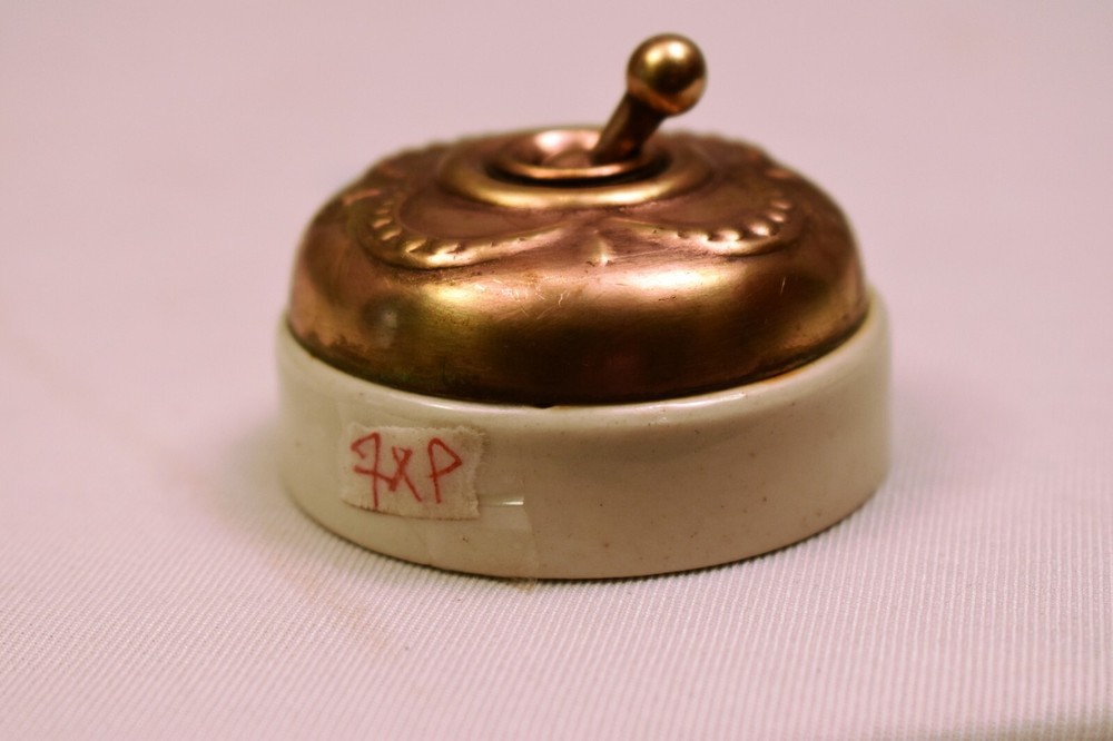 Antique Crabtree Brass Toggle Switch Ceramic Base 1920s British Wall Light "RA11