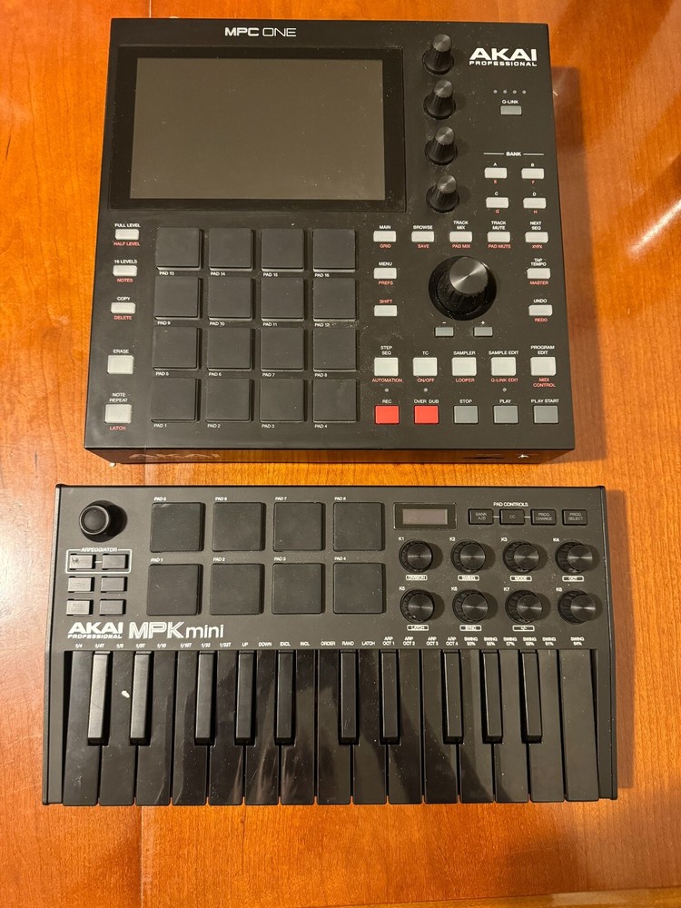Akai Professional MPC ONE Standalone Controller & Akai MPK Mini Package