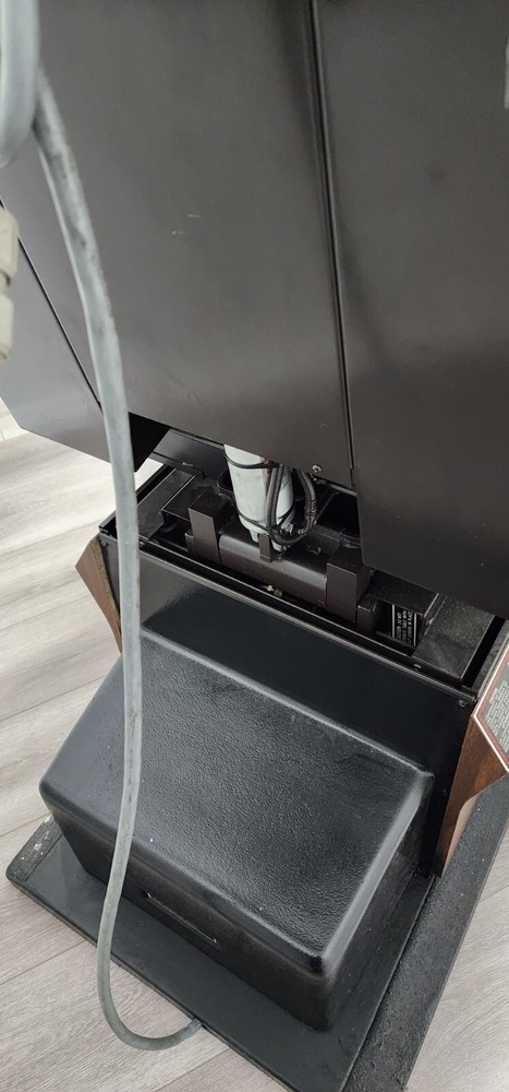 Powered Hi/Lo Examination Table