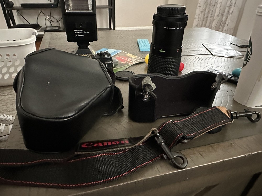 Canon T50 Black w/ Extra Lense Electronic Flash &Case
