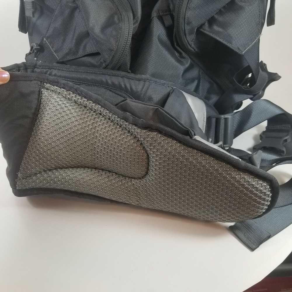 Auth ASCEND MS3300 Grey Nylon Hydration Hiking Trail Pack Backpack