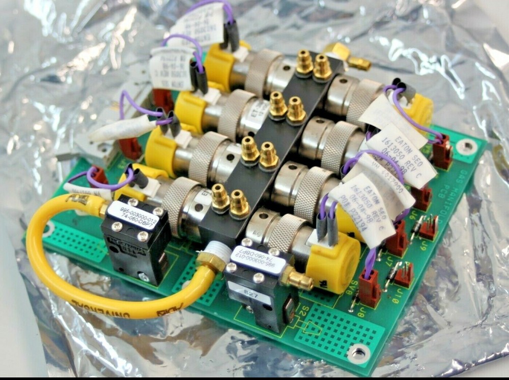 1517071 / ASSY GAS MANIFOLD PCB 4 VALVE / AXCELIS TECHNOLOGIES