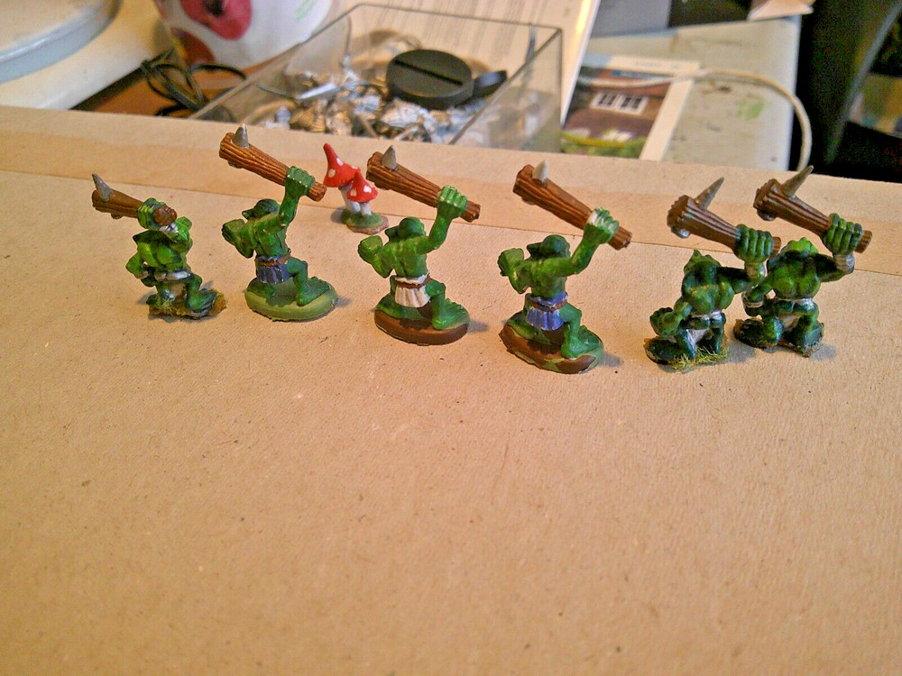6x plastic Snotlings WHFB Games Workshop 2 styles