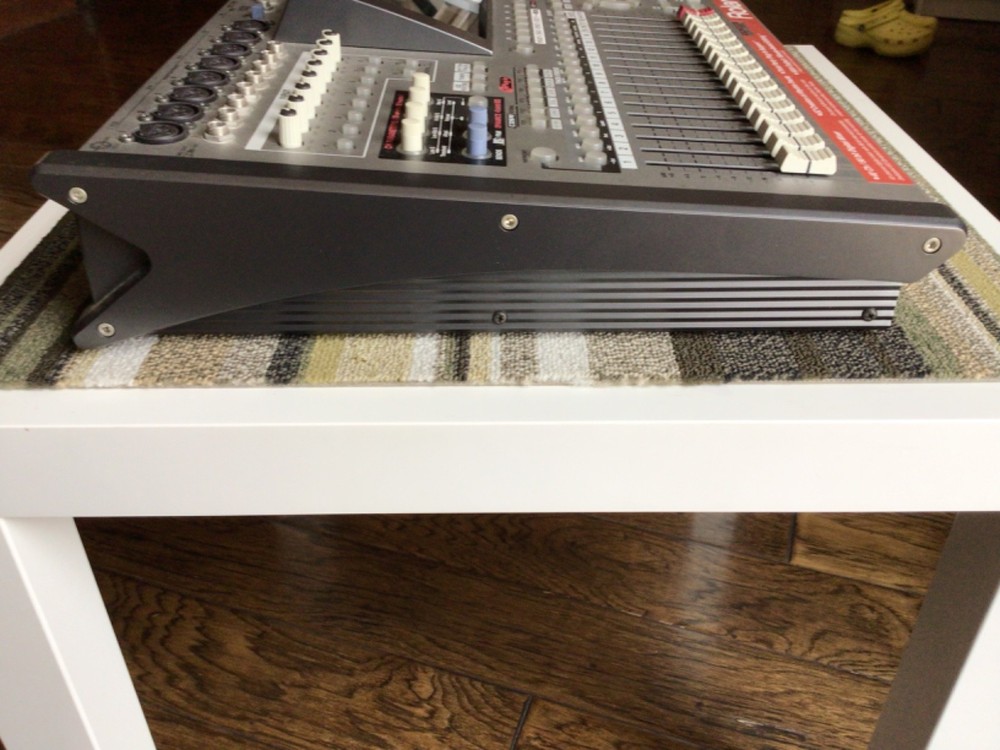 Roland VS-2000CD Digital Studio Workstation with FX Cards