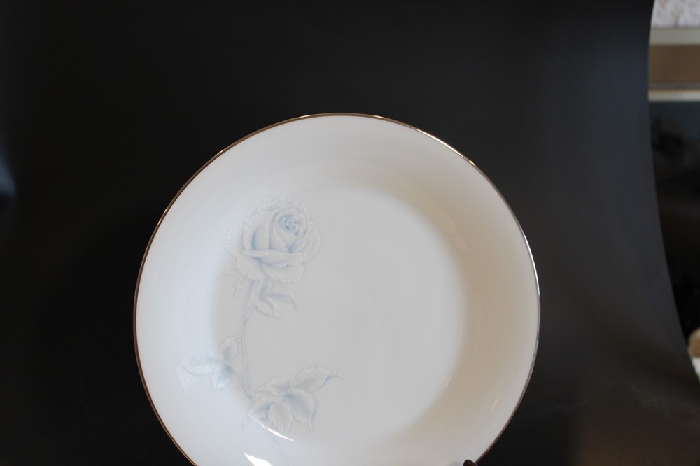 Noritake Virtue 5 Dinner Plates 10 5/8"