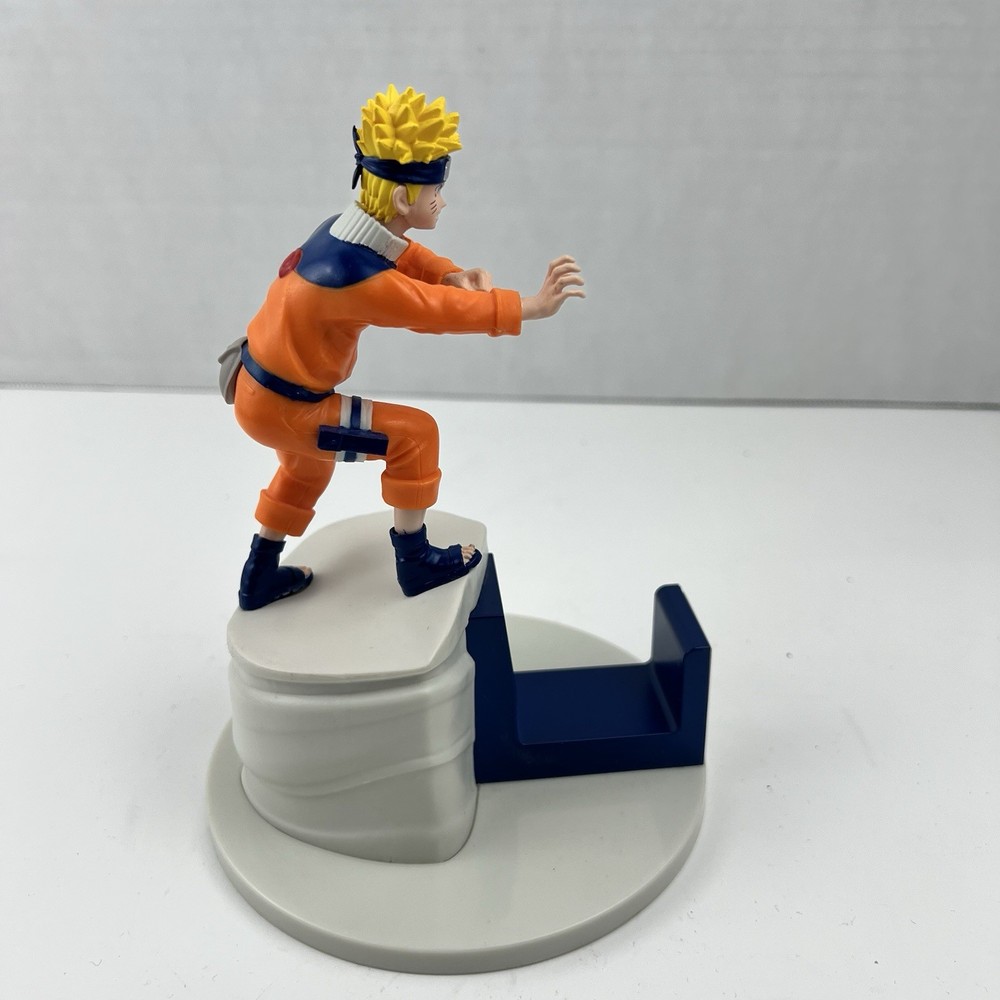 Vintage Naruto Gaming Controller Stand Great Condition