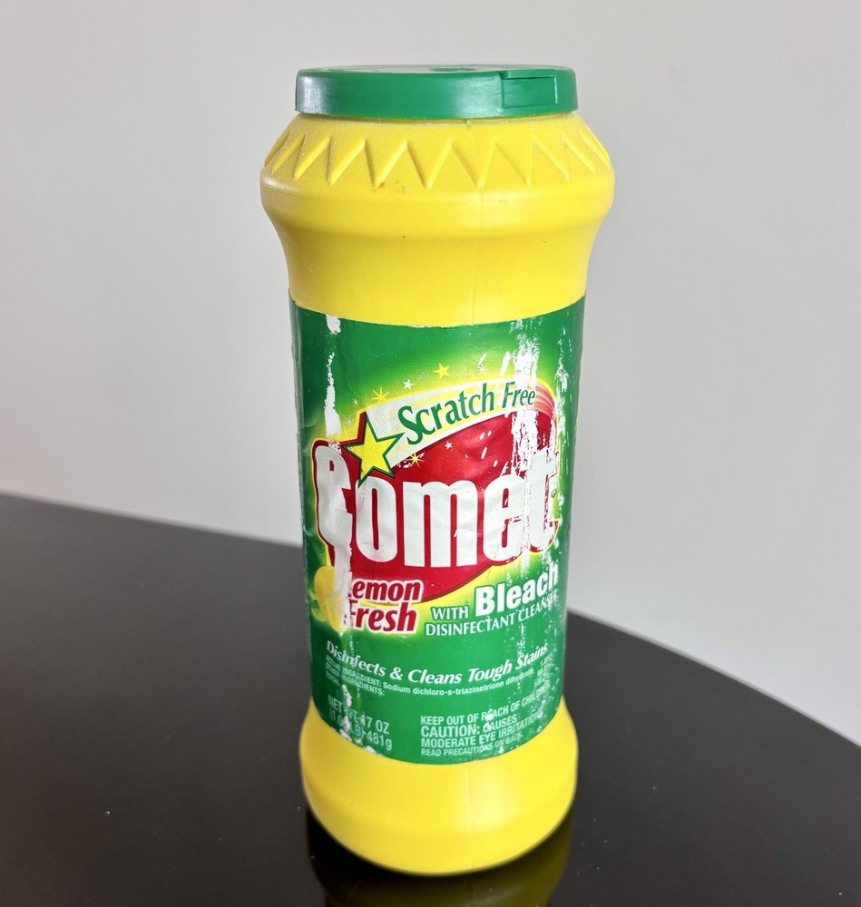 Comet Scratch Free Lemon Fresh Cleanser Yellow Plastic Shaker Container Used
