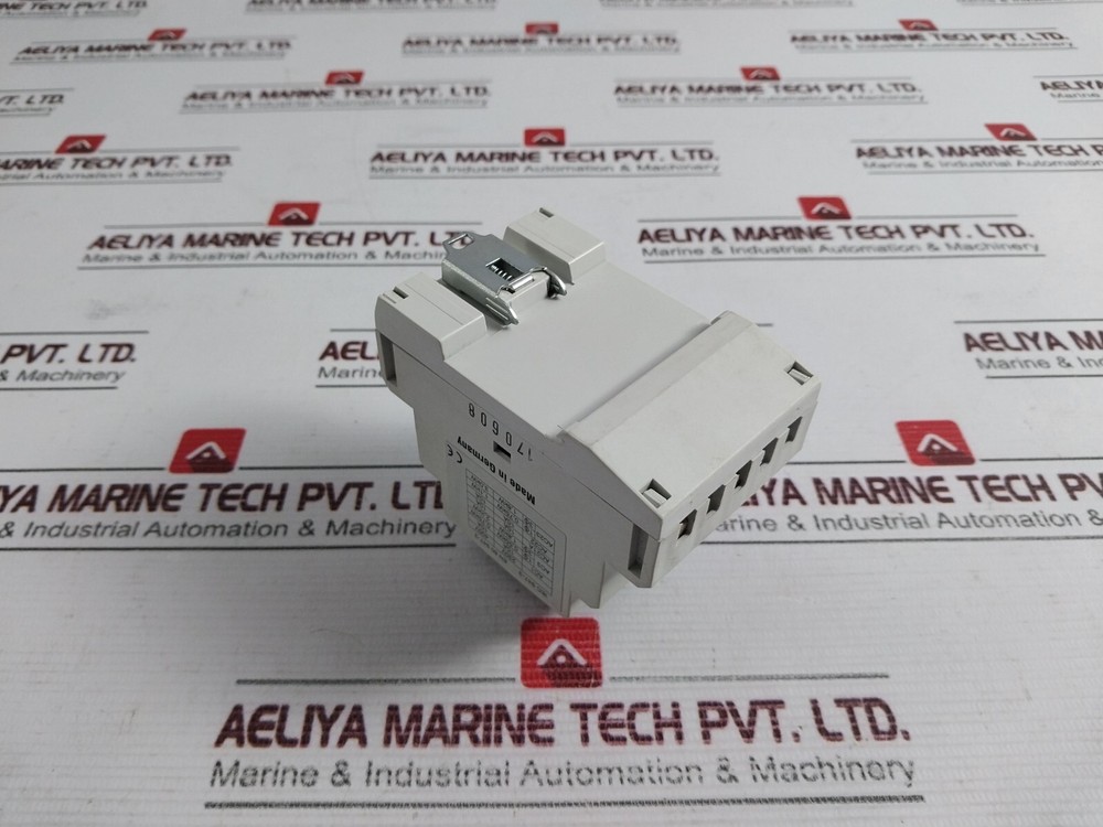 Hager SK 606 Key Switch 10A 400V