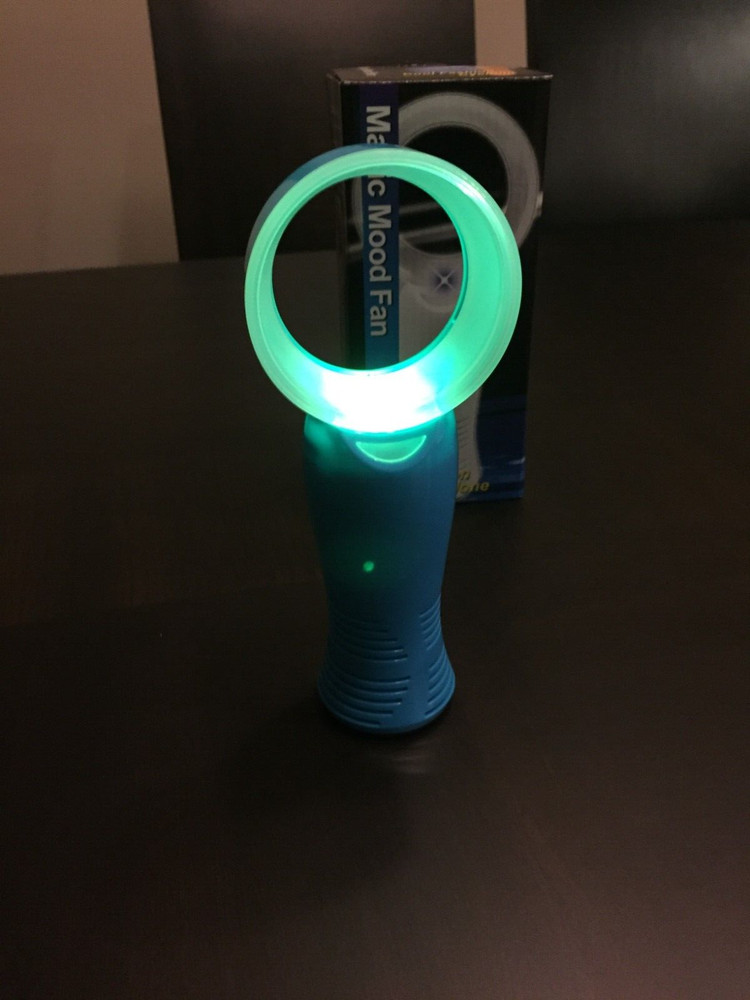 bladeless fan portable with led change color