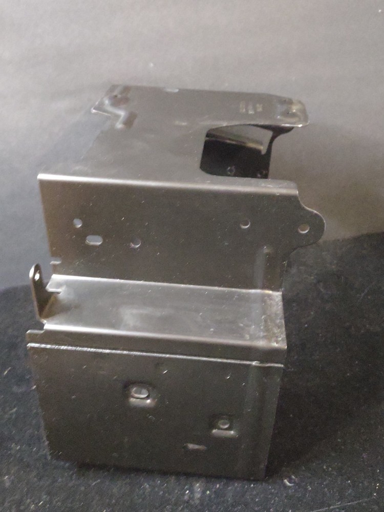 Audi CD or Navigation System Mounting Bracket A4 S4 B5 8D9035113F OEM