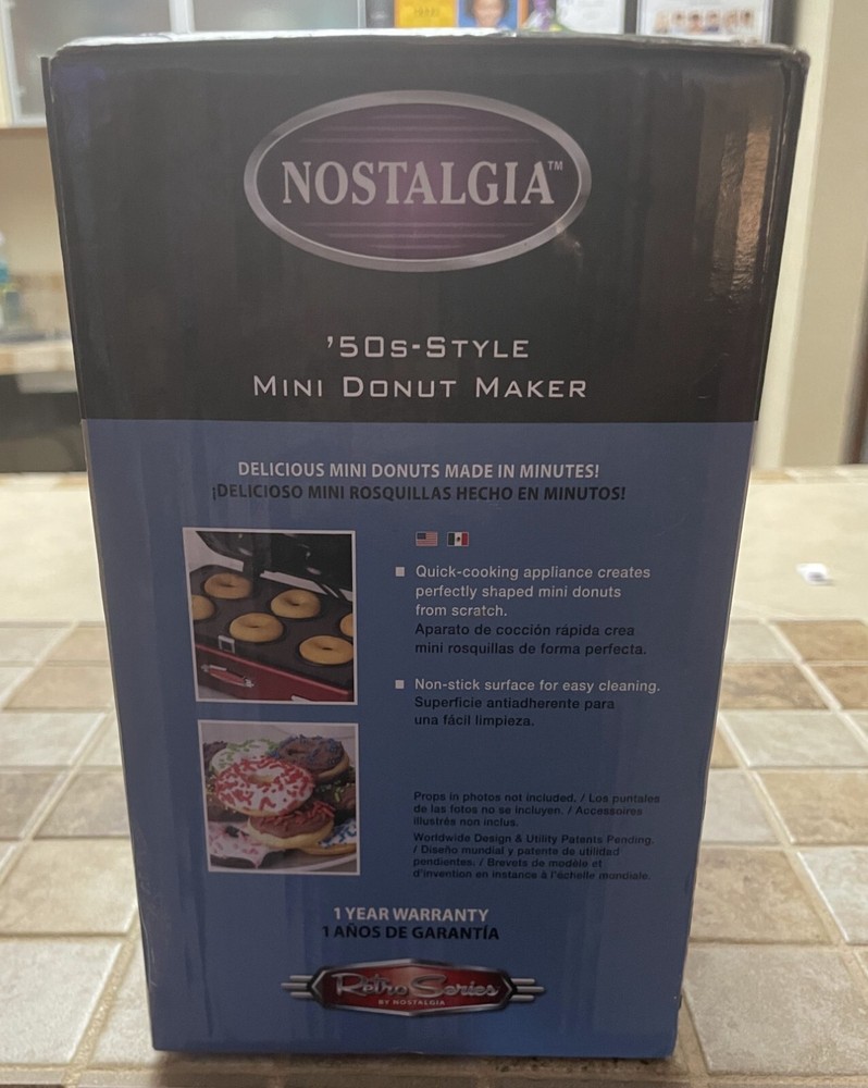 NOSTALGIA '50s-STYLE MINI DONUT MAKER