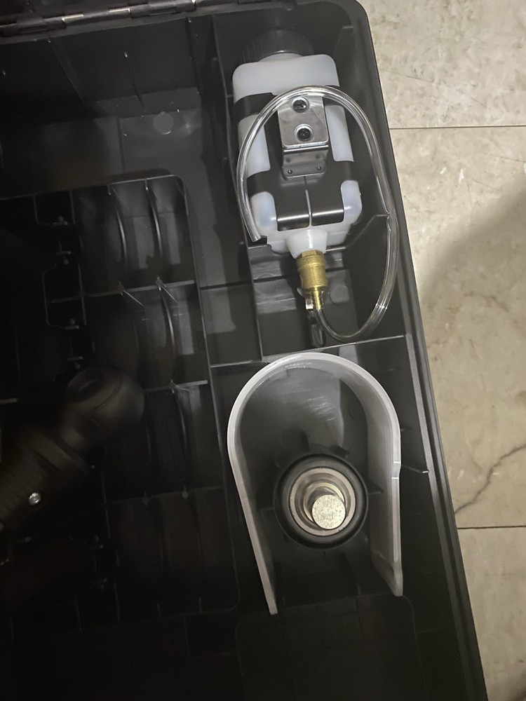 DEWALT MAGNETIC DRILL PRESS