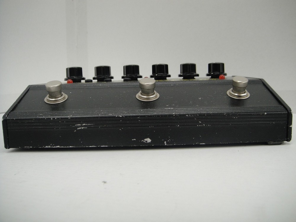 Tech21 Sans Amp Programmable Bass Driver DI Preamp 3-Channel Used