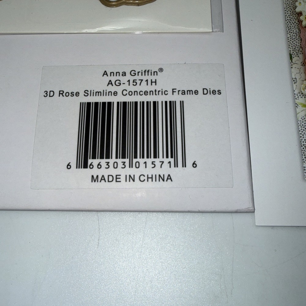 Anna Griffin 3D Rose Slimline Concentric Frame Dies