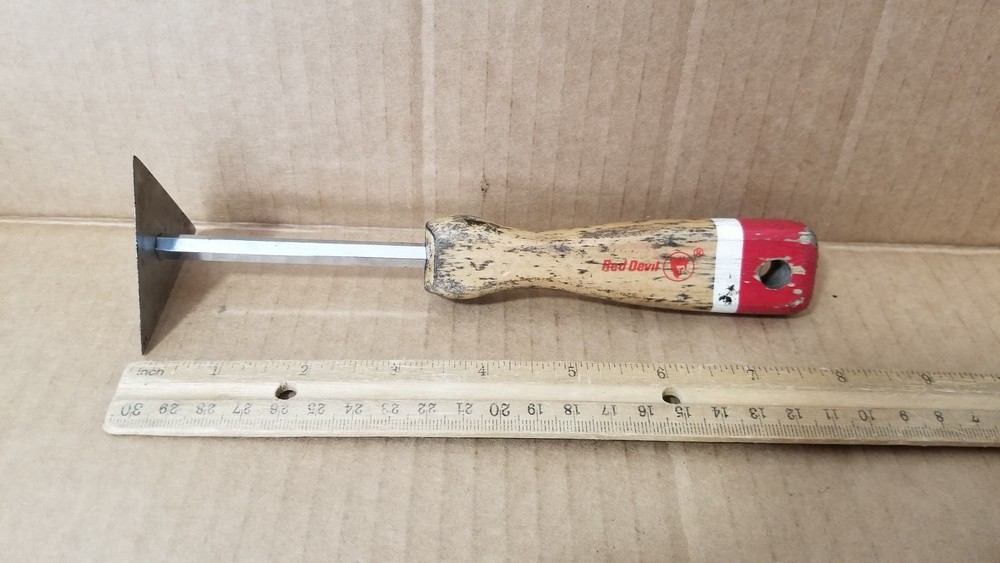 Vintage Red Devil Triangle Blade Wood Handle Paint Scraper Tool VGC