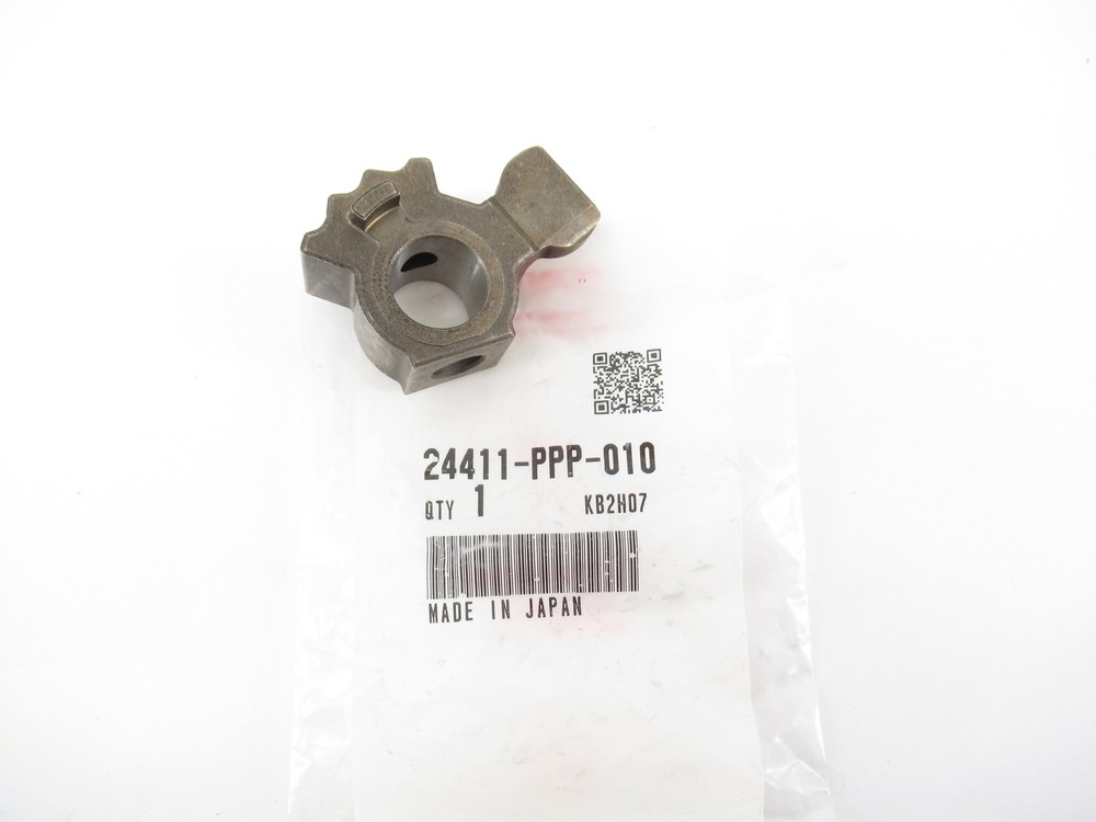 Genuine OEM Honda 24411-PPP-010 Shift Arm