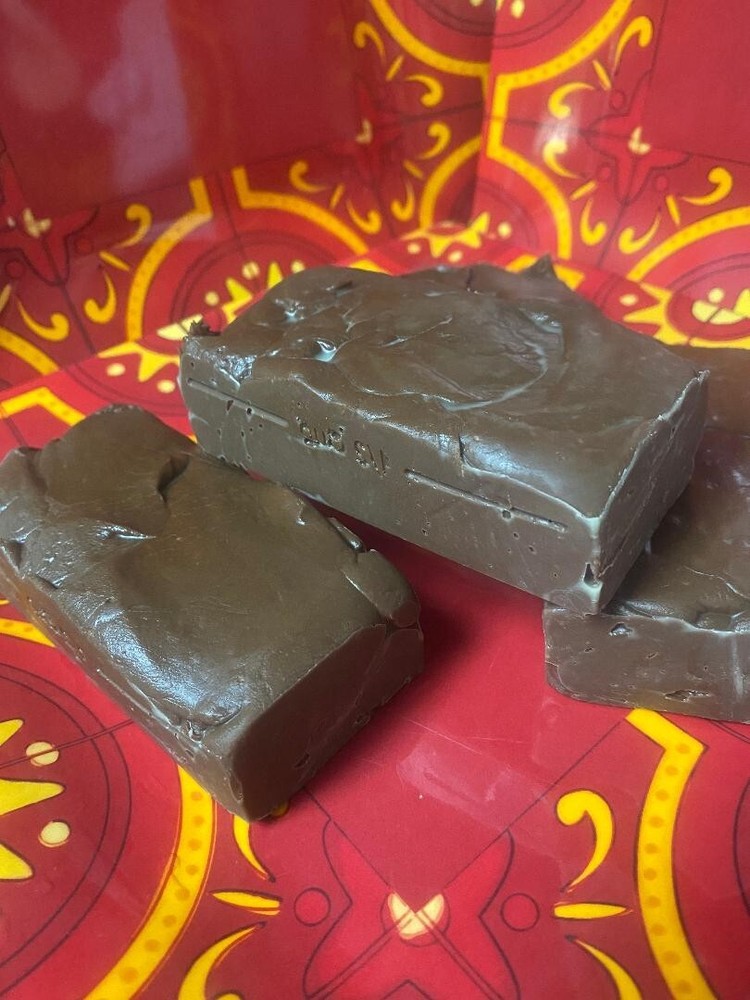 Milk Chocolate Fudge *nut free* 1/2 pound