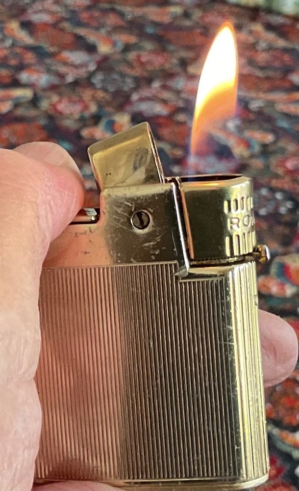 Vintage Golden Ronson Liteguard Lighter / Serviced.
