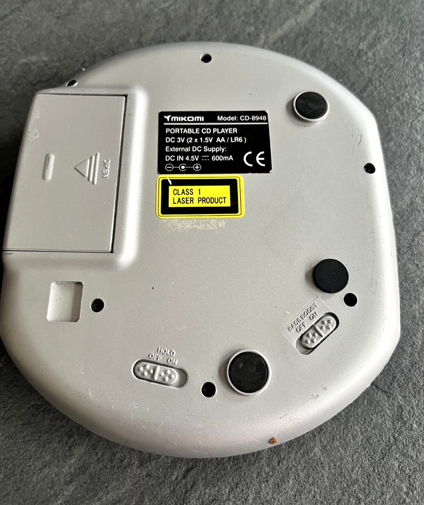 Mikomi CD-8948 Portable CD Player. Tested. Silver