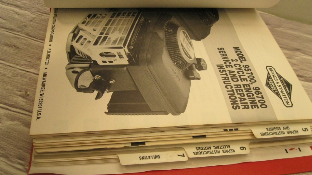 Briggs & Stratton Service and Parts Manual