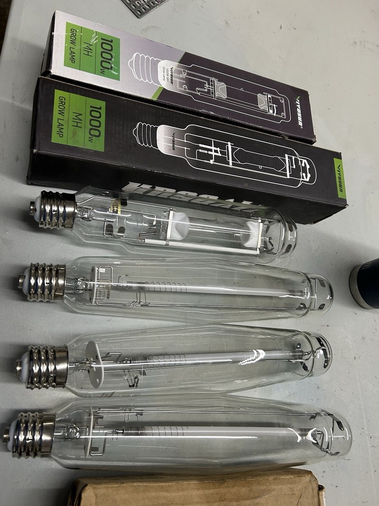 6 Vivosun 1000w Grow Bulbs