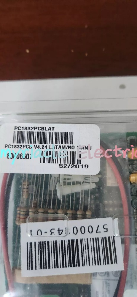 DSC PC1832 PowerSeries 8-32 Zone Alarm System Motherboard PC1832PCB Board Only