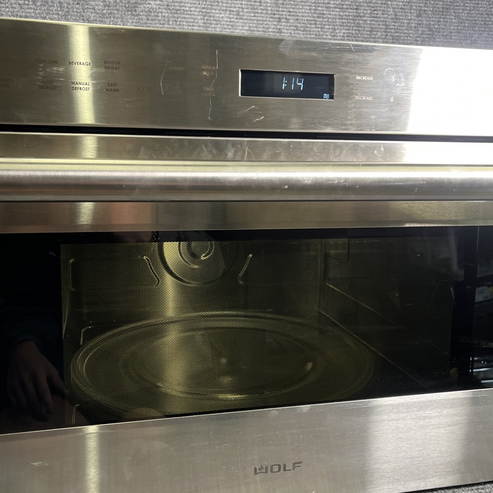 Wolf 30” E Series Professional Drop Down Door Microwave Oven Model MDD30TE/S/TH