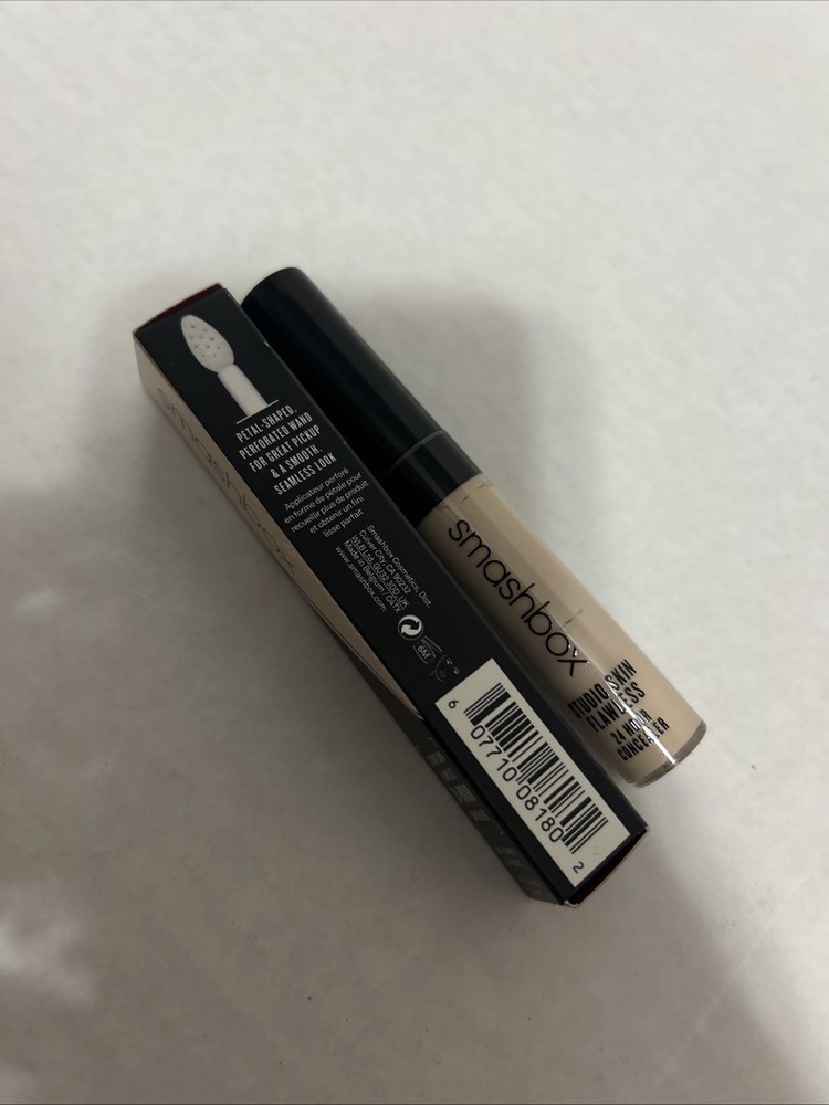 Smashbox 24 hour Concealer Fair Light Neutral
