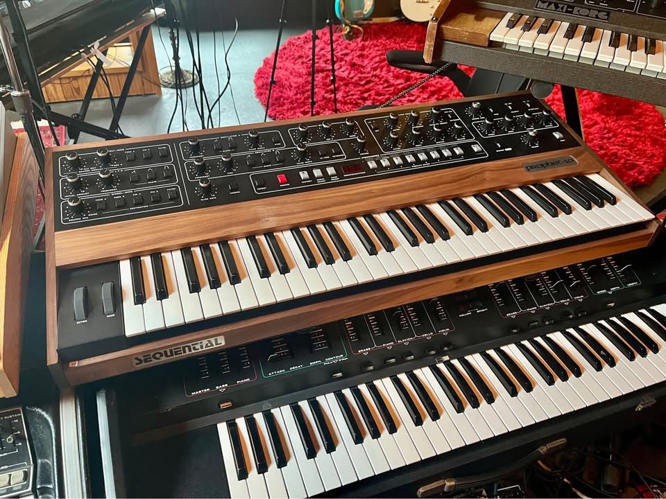 Sequential Prophet 10 analog poly synth IN BOX barely used