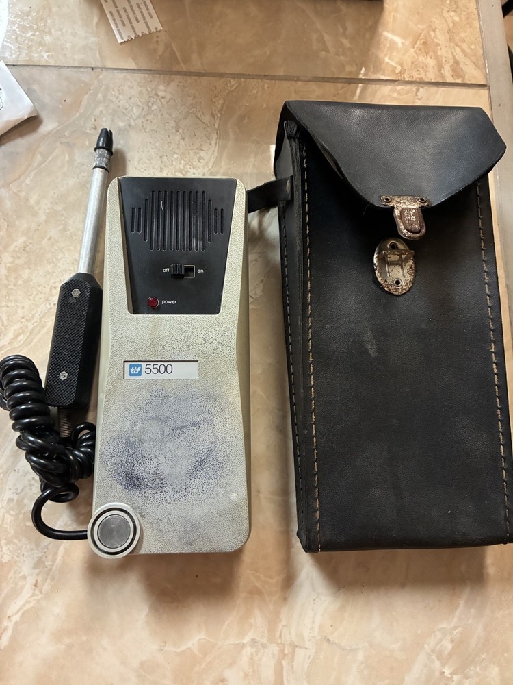 TIF 5500 Halogen Leak Detector+  Case untested inherited