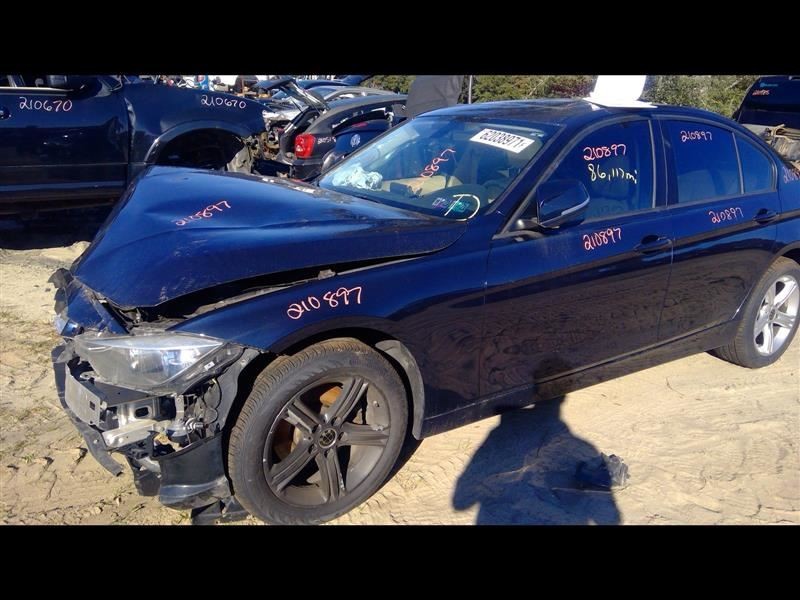 320I 2015 Fuse Box Cabin 685650