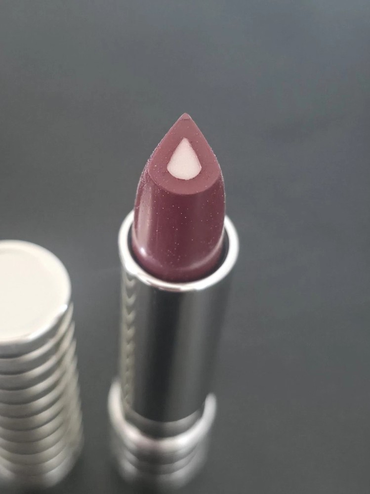 Clinique Dramatically Different Lipstick Shaping Lip Colour 50 A Different Grape