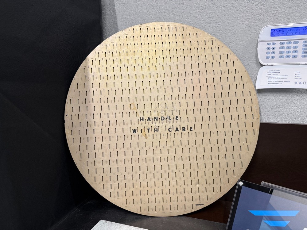 Antenna Plate 3718649-001 Removed Working