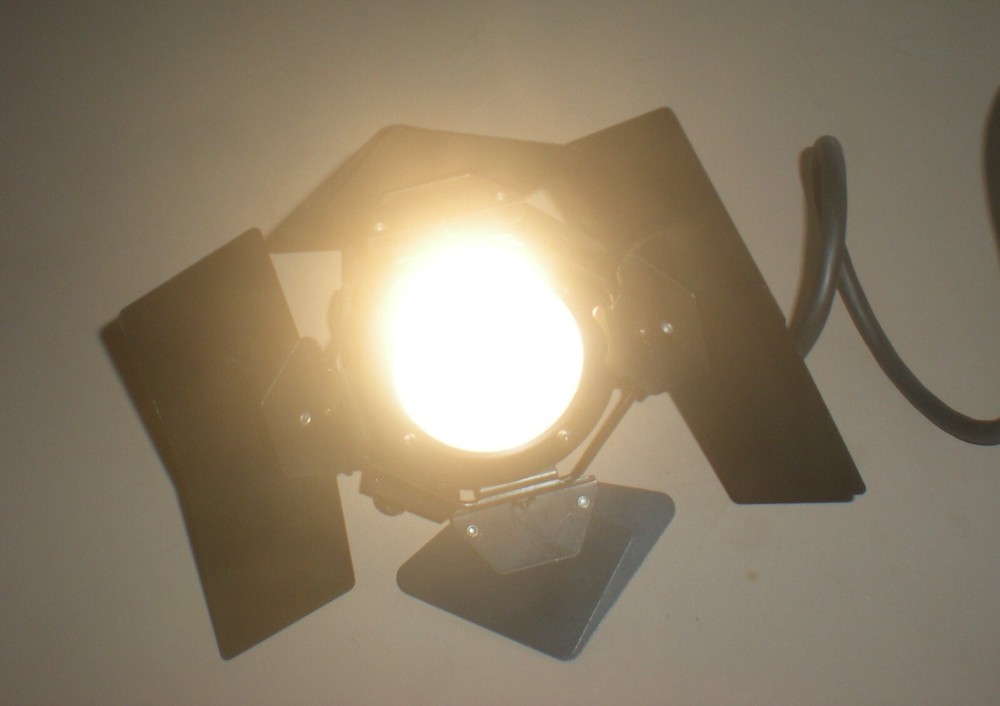 Lowell Pro Light with 120VAC Power Cord - Powers Up as Shown