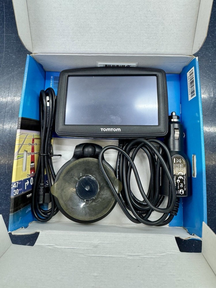 TomTom XL 335 SE GPS 4.3” Navigation Tested Bundle Box Bad Suction Cup On Mount