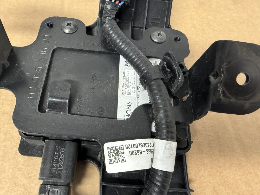 OEM 2015 2016 2017 Hyundai Sonata Left LH Blind Spot Detection Module