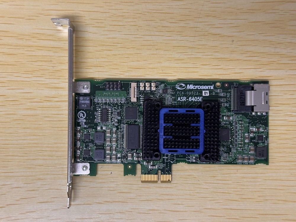 Microsemi PCA-00323 PCI-E Single Port Raid Controller Interface Card ASR-6405E