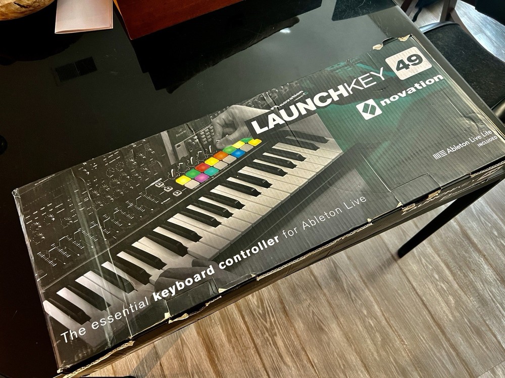 Novation Launchkey 49 MK2 USB Midi Keyboard Controller In Original Box No Cables