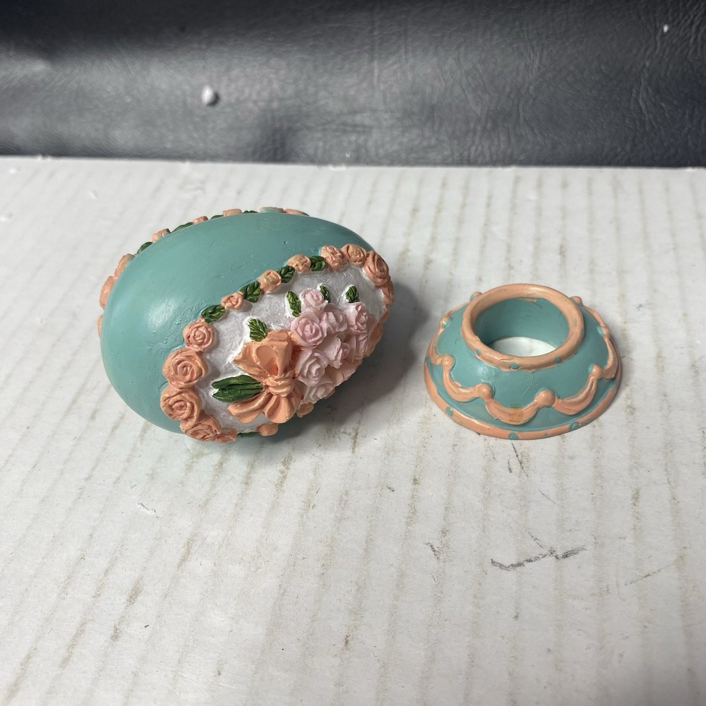 2 Vintage Easter Eggs Ceramic FLORAL Design Raised With Display 3D Loomco