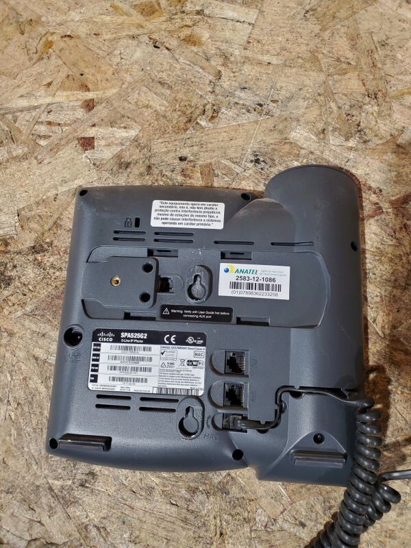 Cisco SPA525G2 5-Line IP Phone No Power Adapter