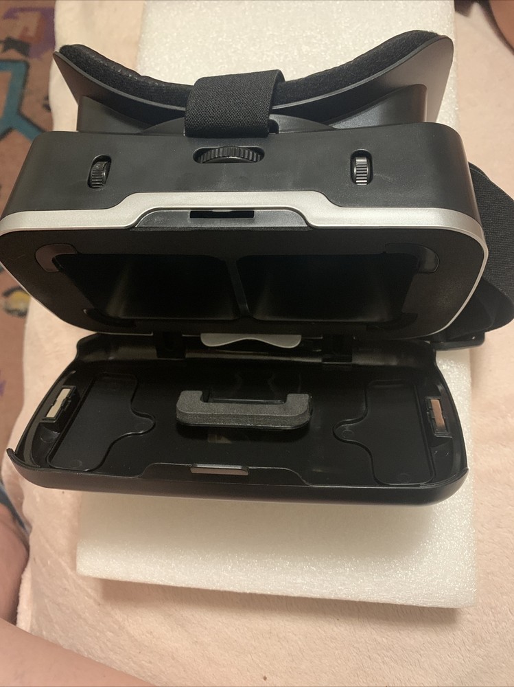 virtual reality glasses