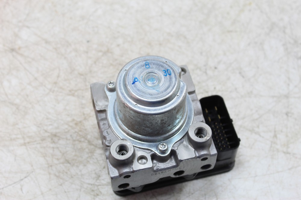 2008 Honda Cbf1000 Abs Pump Unit Module 57110-mfa-d13