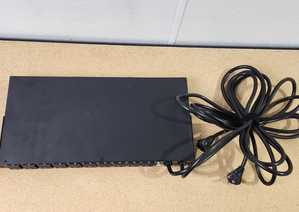 CYBERPOWER PDU44001 Power Distribution Unit