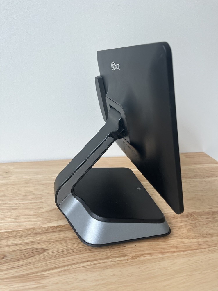 NCR POS Android INTEL 11 ‘’ Touch Screen 7746-8910-0001